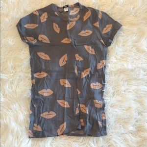 Monrow Lip Print Maternity Tee